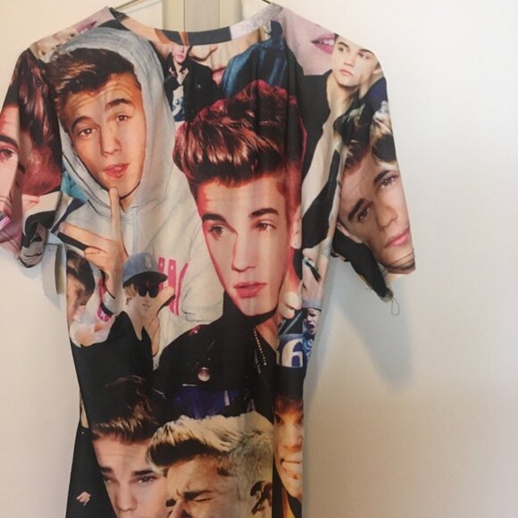 Vintage Justin Bieber Fan TShirt, Retro Poly Knit Covered in Color Photos, Sz. L - Picture 8 of 8